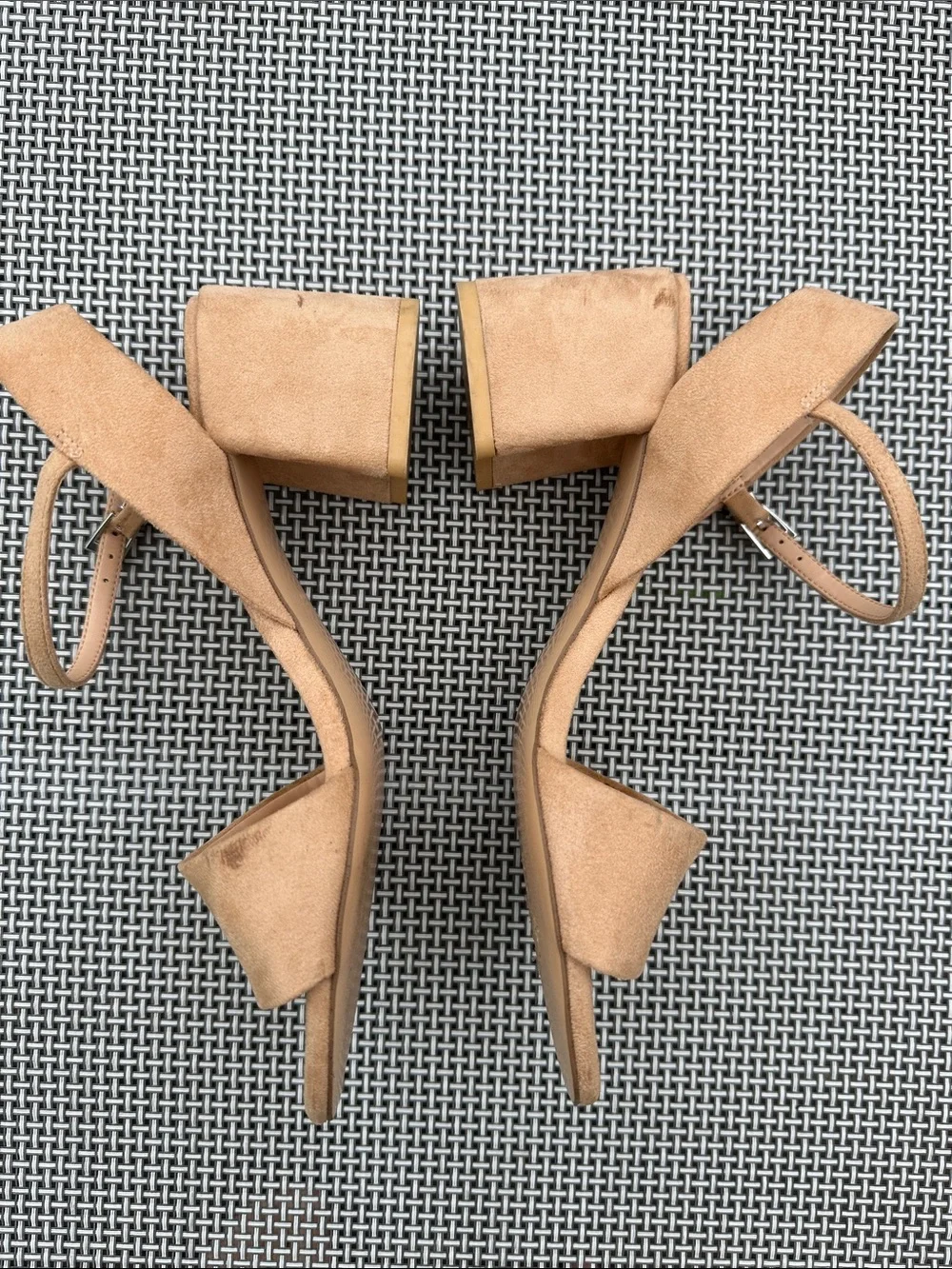 Zara Beige Block Heel Sandals with Ankle Strap - Picture 3 of 9